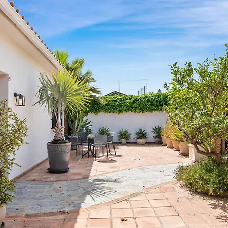 Tamarindos Villa
